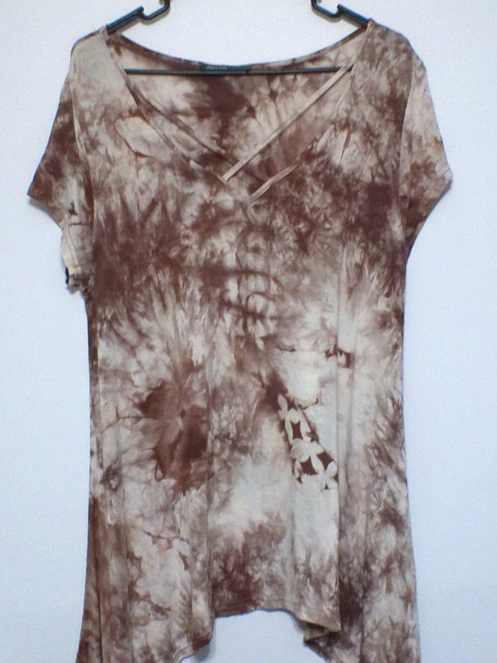 Zero City Top Women’s XL Brown Tie Dye Asymmetrical Hem V-Neck Boho